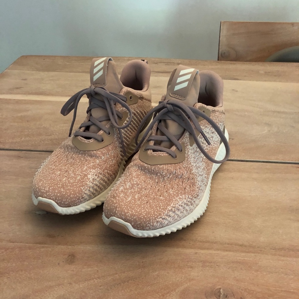 Adidas alphabounce pink tennis shoes EUC